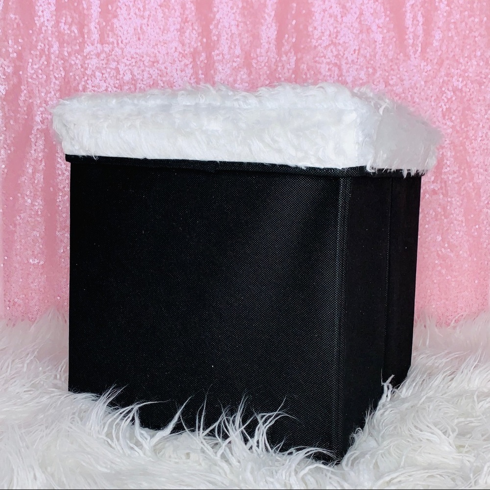 🌟1 Left💗Faux Fur Collapsible Storage Bin! - Picture 2 of 3
